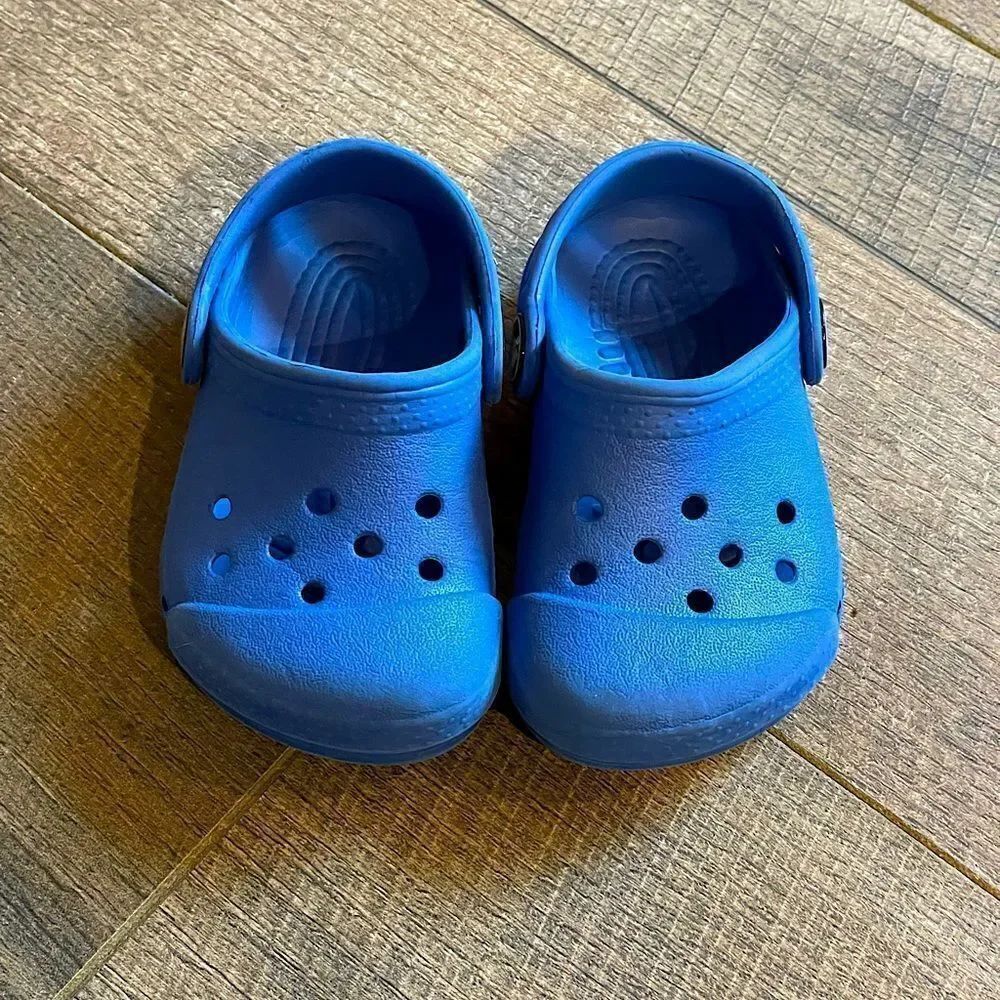 Toddler, Blue Crocs. Size 5/6 C.
